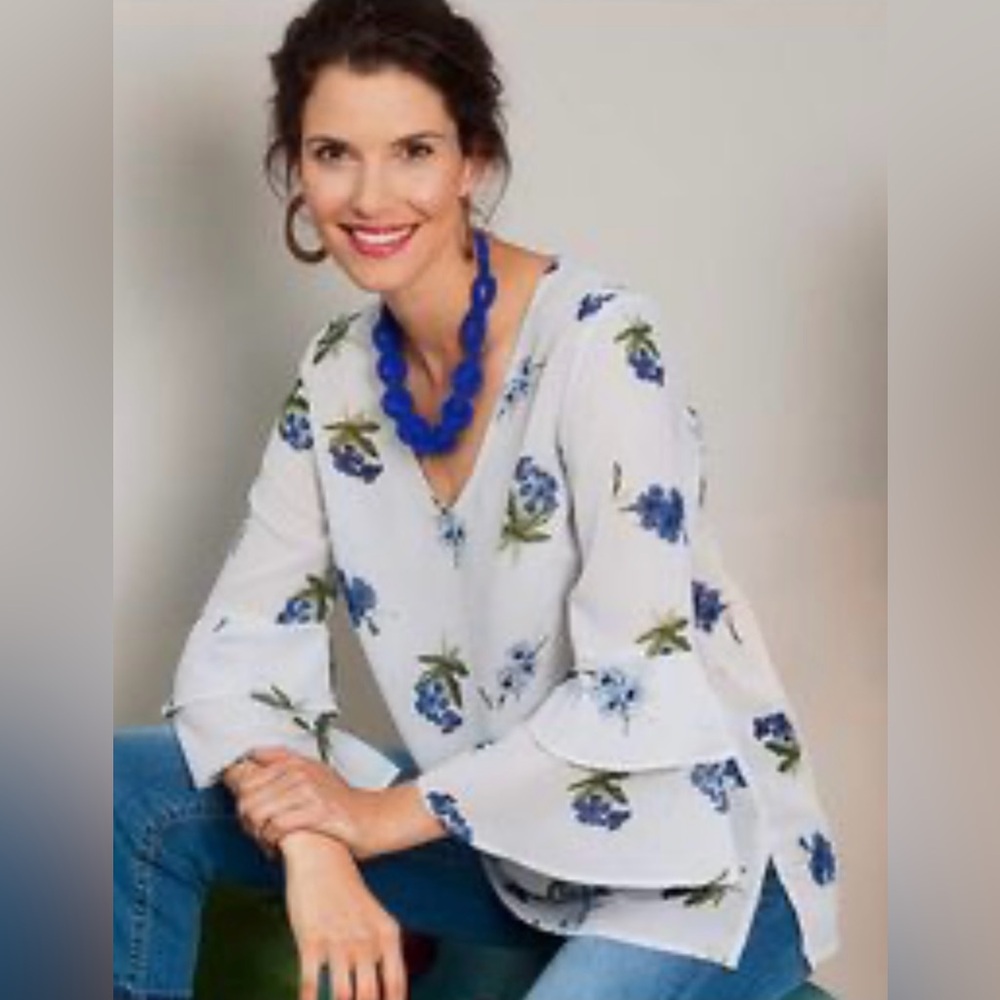 Bare Anthology Bell Sleeve Floral Blouse Blue Size 18